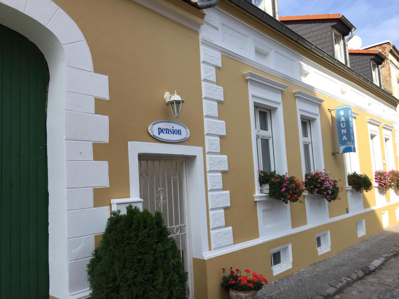 Pension & Sauna Am Lorenz Calbe Kültér fotó